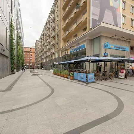 Modern And Cozy- Golden Apartments- Central Location * Варшава